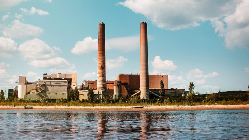 Coal plant on the water